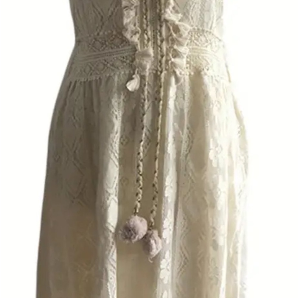 Chic Cream Lace Maxi Dress